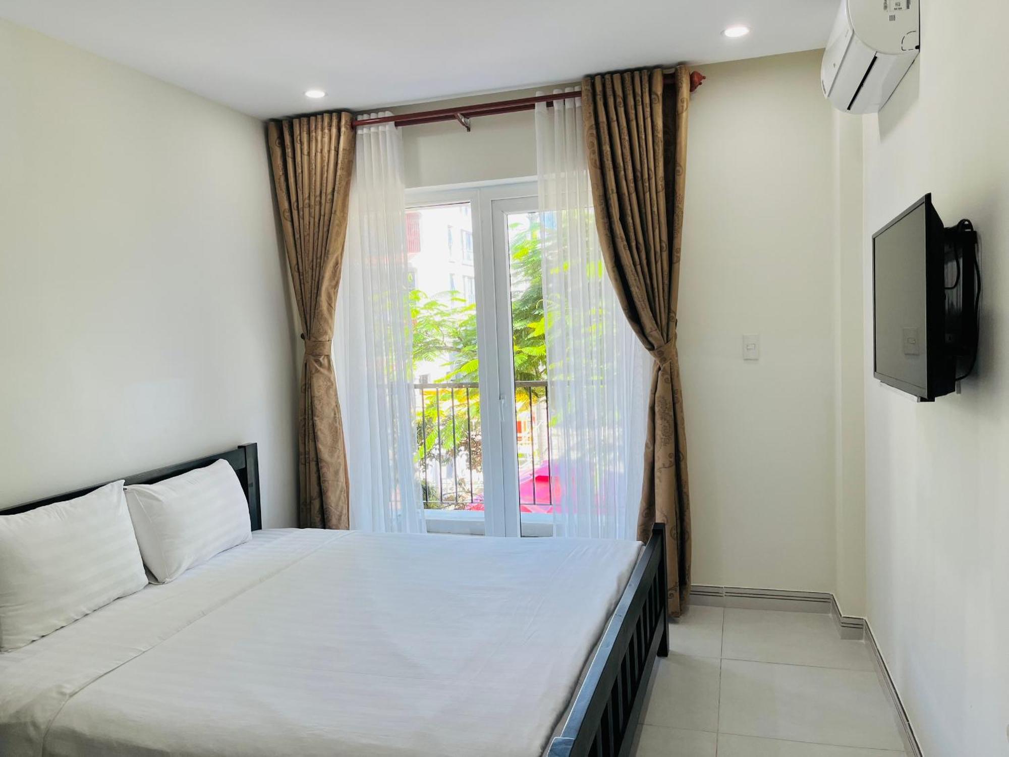 Kosmos Khách sạn hẻo lánh 3*